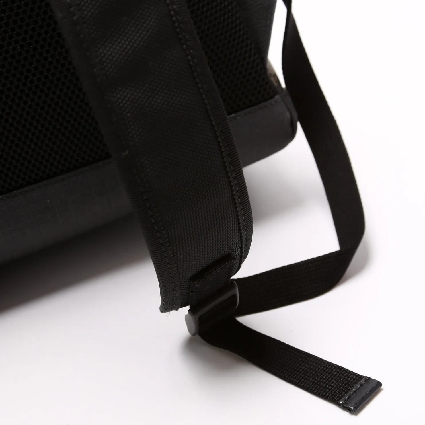 406370 GG Supreme Caleido Medium Backpack