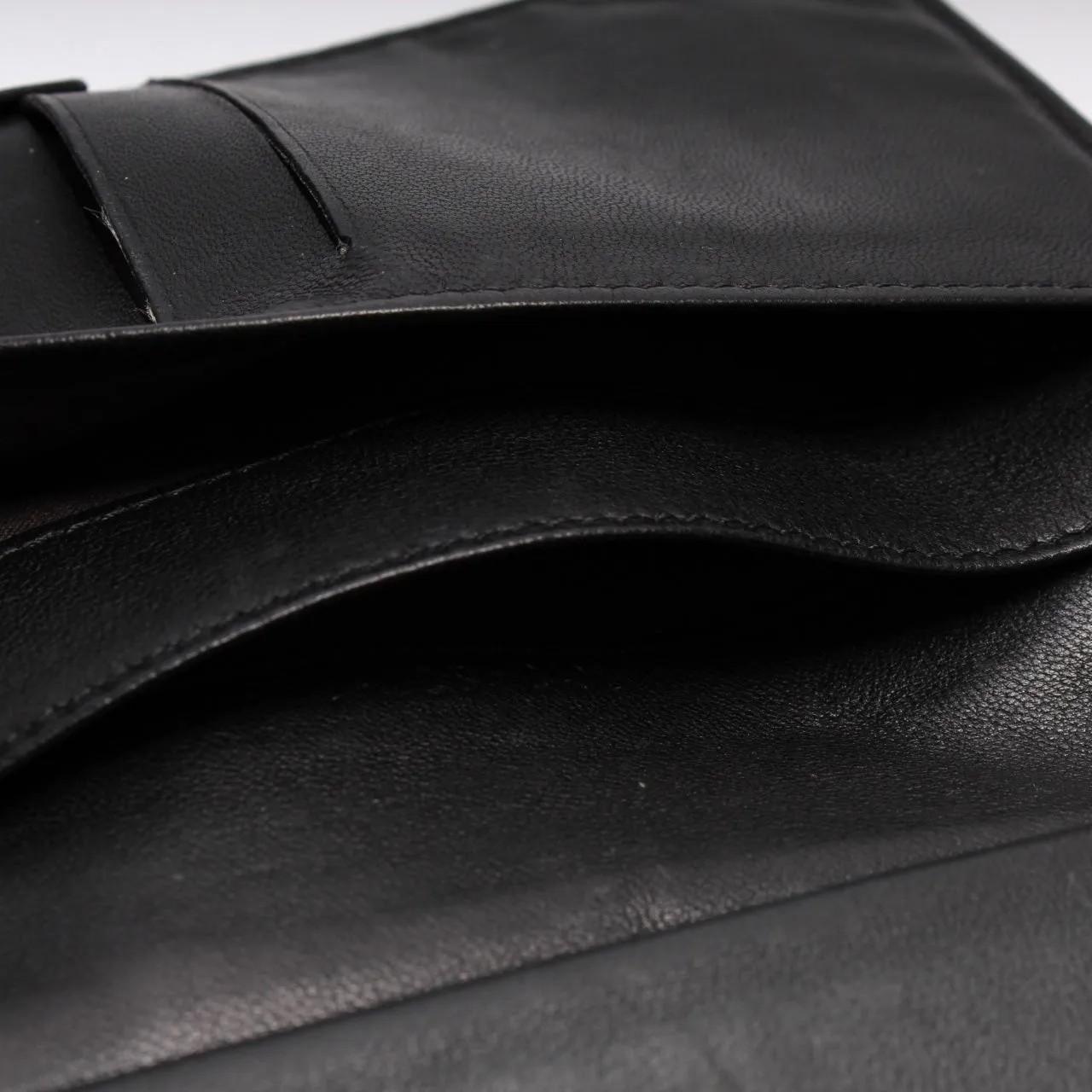 8M0219 Chain Wallet Multicolor