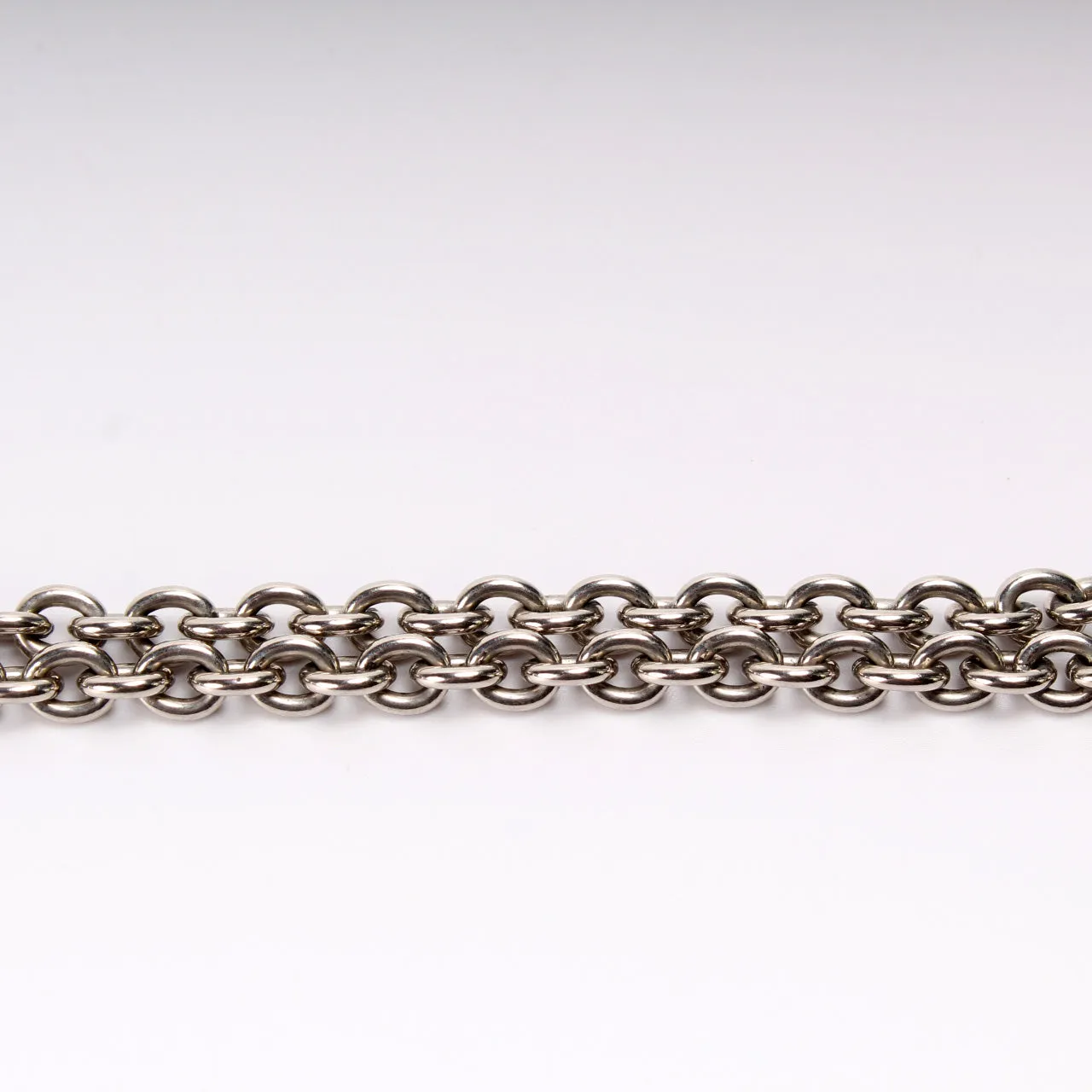 8M0219 Chain Wallet Multicolor