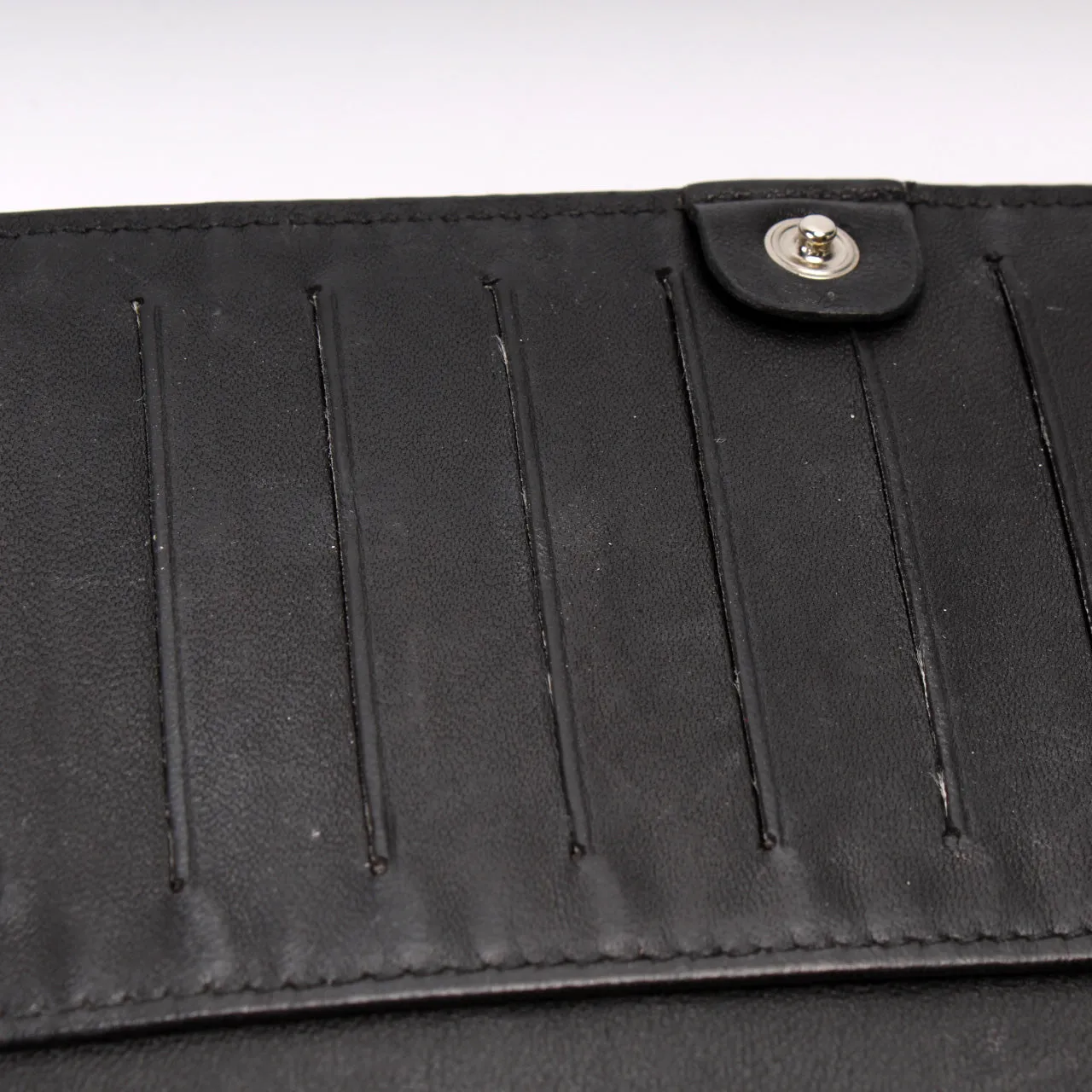 8M0219 Chain Wallet Multicolor