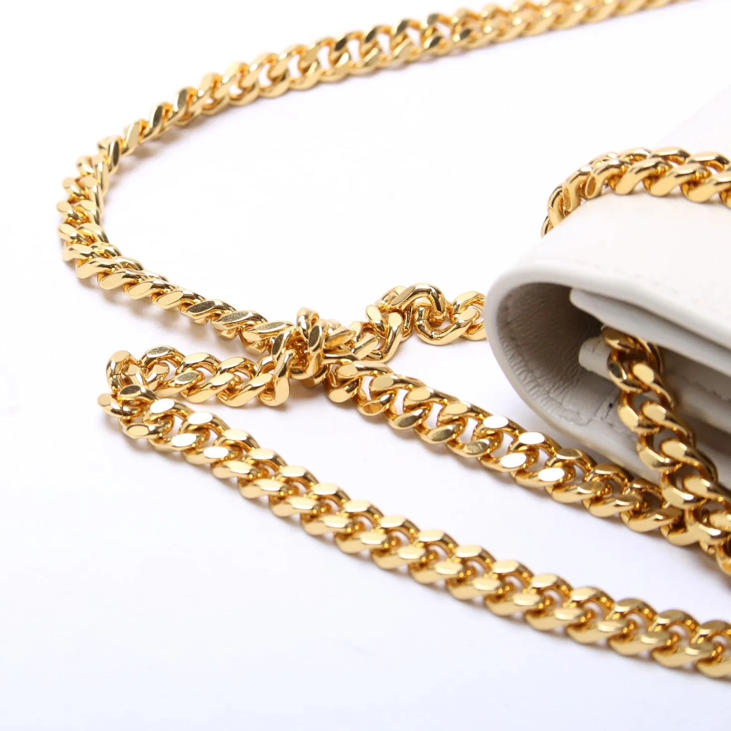 Cassandre Chain Wallet 747464