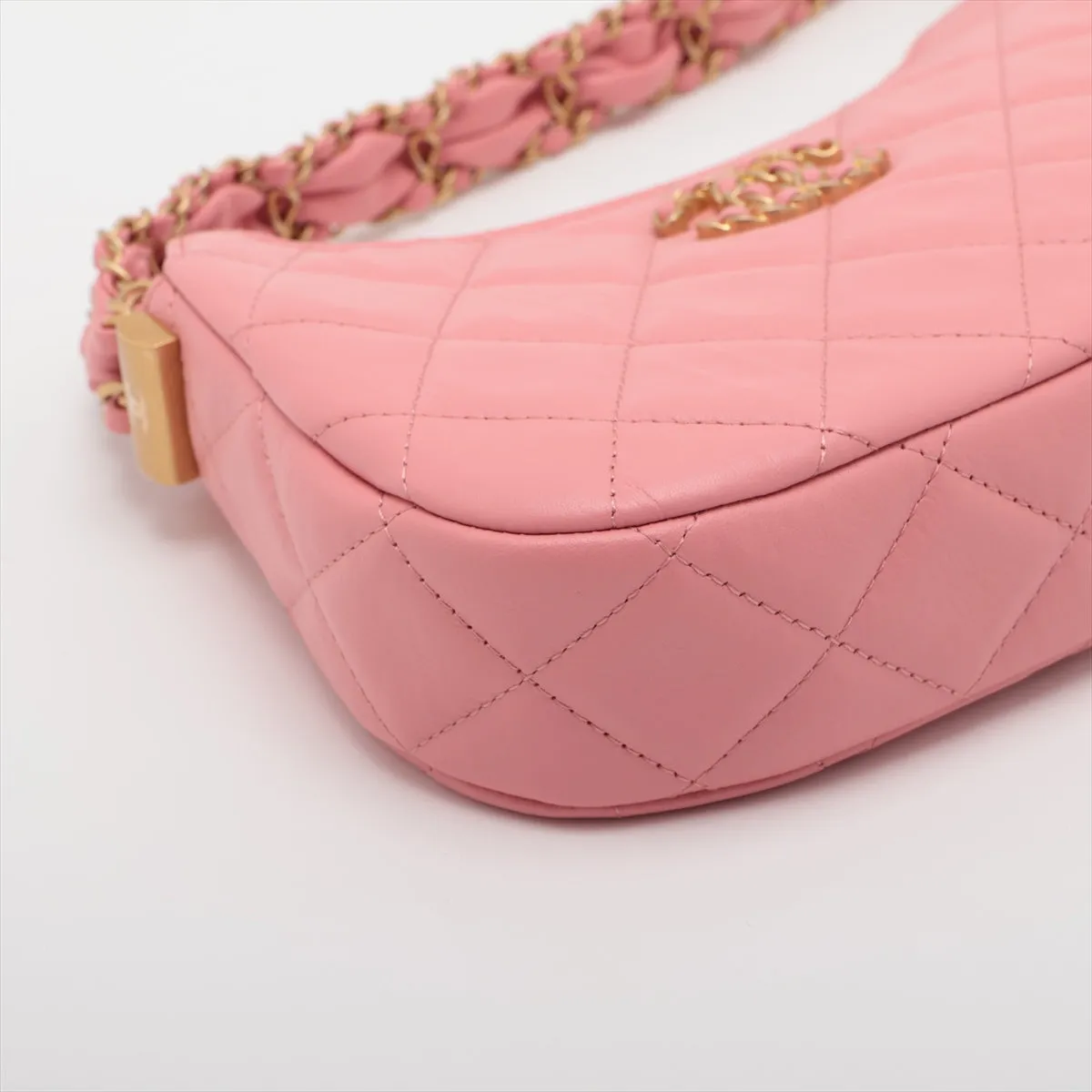 Chanel 19 in Chain Shoulder Bag Hobo Bag Pink G