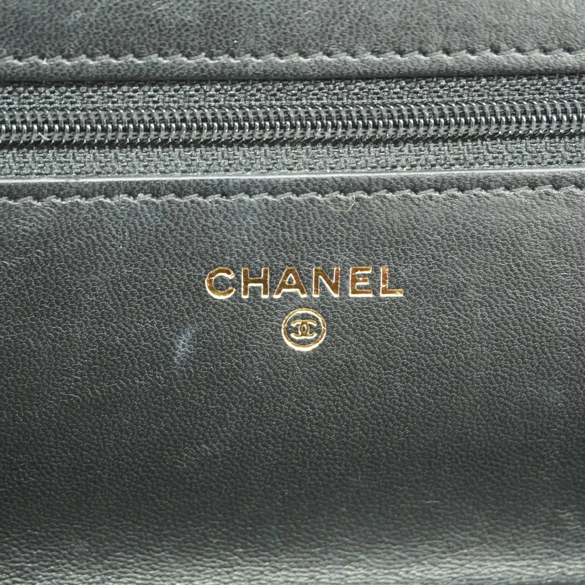 CHANEL   Matelasse Chain Shoulder Gold Hardware Lambskin Wallet Black
