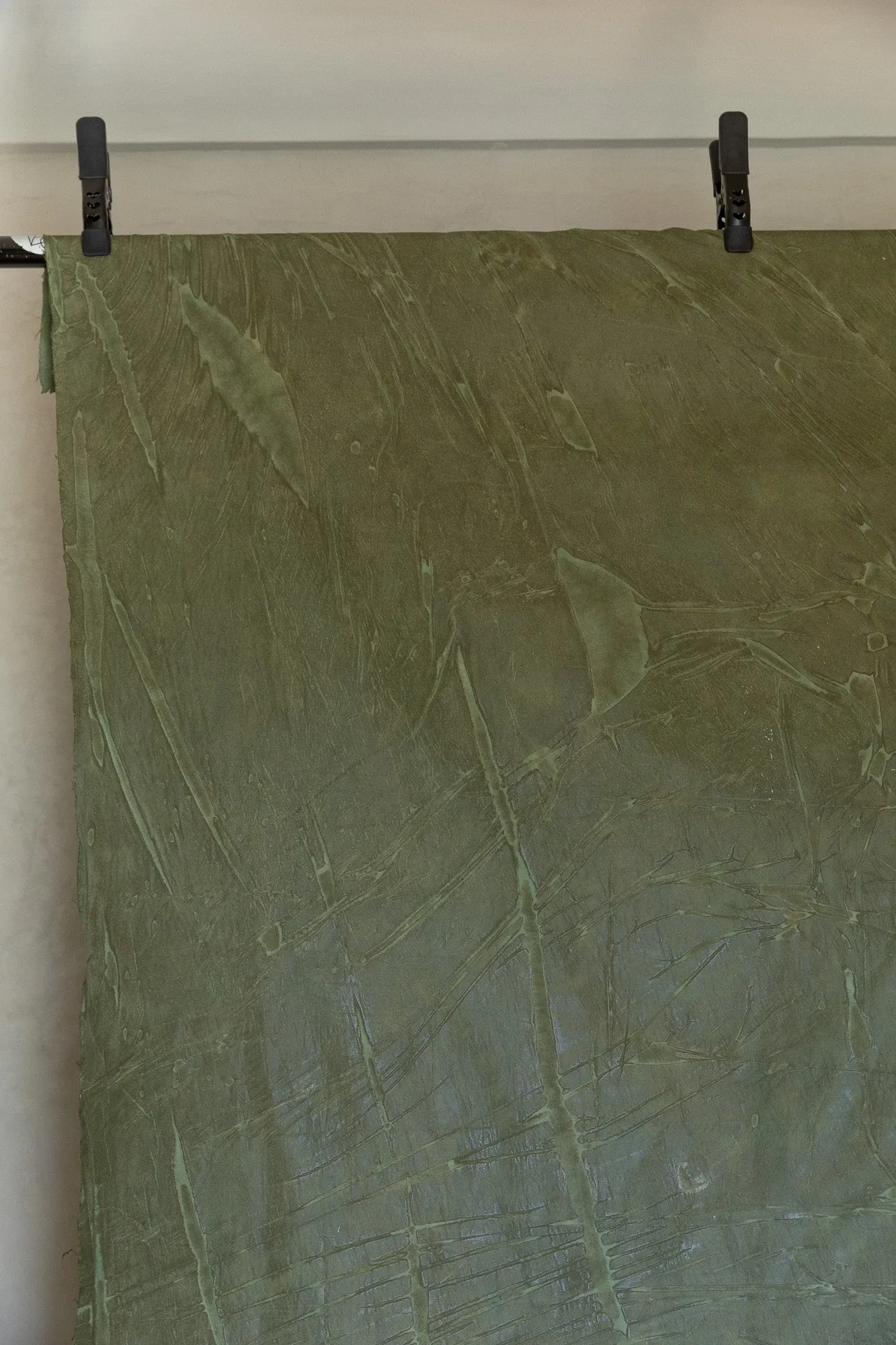Spanish Moss #0737 Hand Painted Big Muslin Backdrop in a Bag