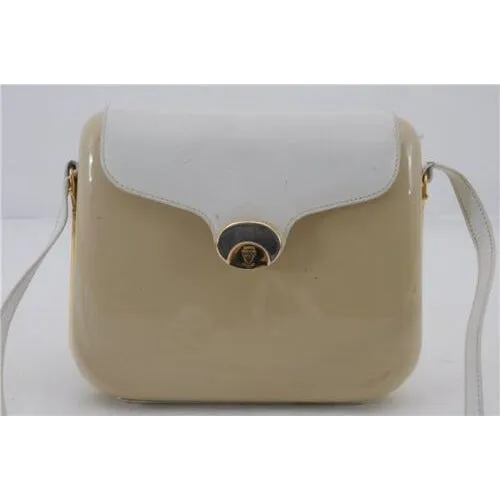 Vintage Gucci beige Lucite boxy, hard, clam shell style cross body/shoulder purse with a white leather flap top and gold horse-bit accents